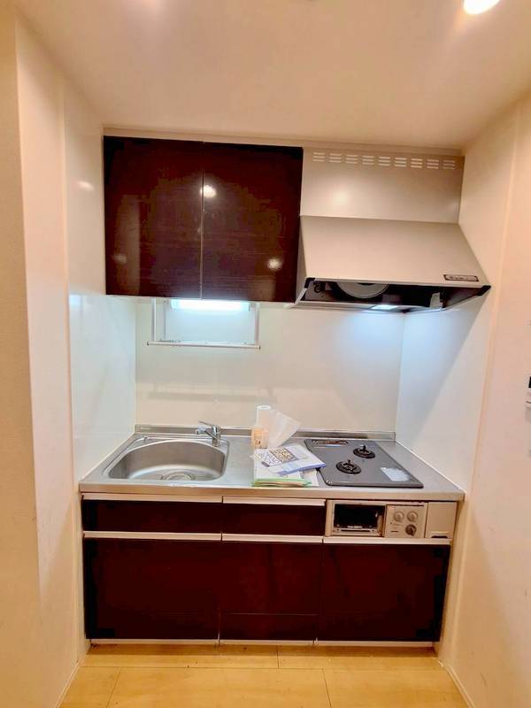 キッチン　★ガス2口グリル付きのシステムキッチン★