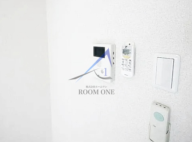 セキュリティ　モニター付きインターホンです。