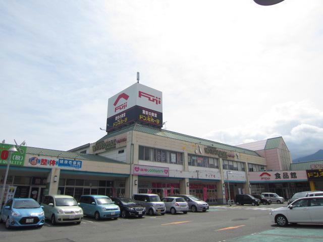 ショッピングセンター　パルティ・フジ西条玉津（ショッピングセンター）まで593m