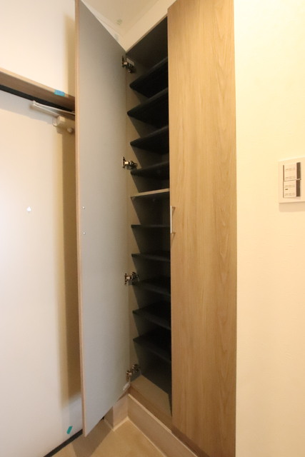 玄関　★収納力のあるシューズボックス★