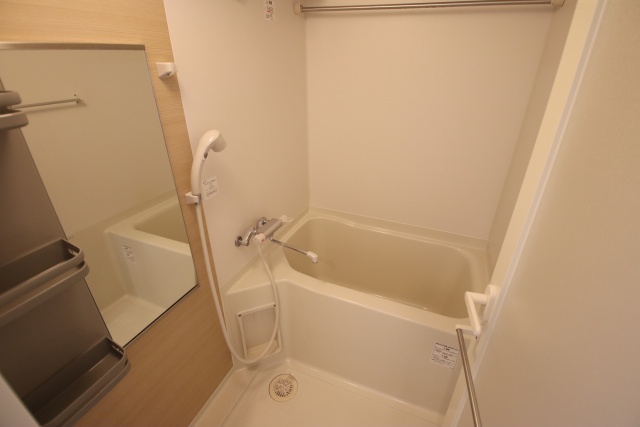 バス・シャワールーム　※別室の参考写真の為、現況優先です。