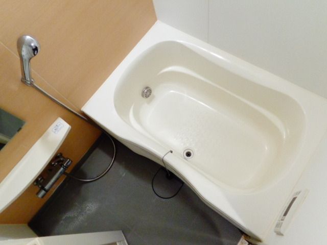 バス・シャワールーム　追焚機能付きバス