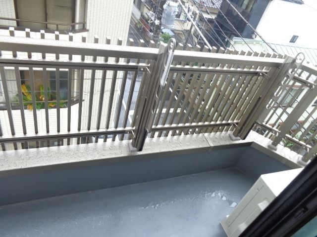 バルコニー　バルコニー