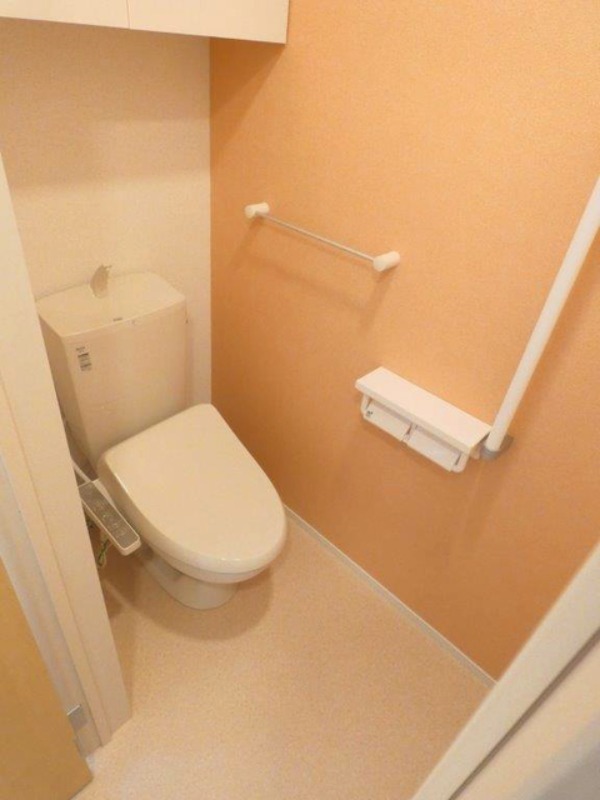 トイレ　図面と現状に相違がある場合には現状を優先