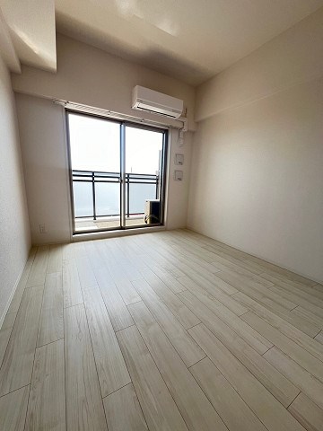 居室・リビング　ゆったり過ごせる居間です