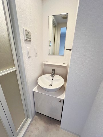 洗面設備　脱衣スペースもあります