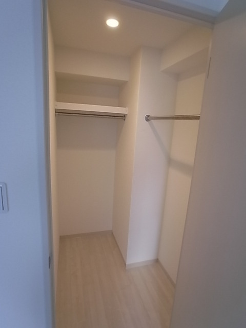 収納　ウォークインクローゼット