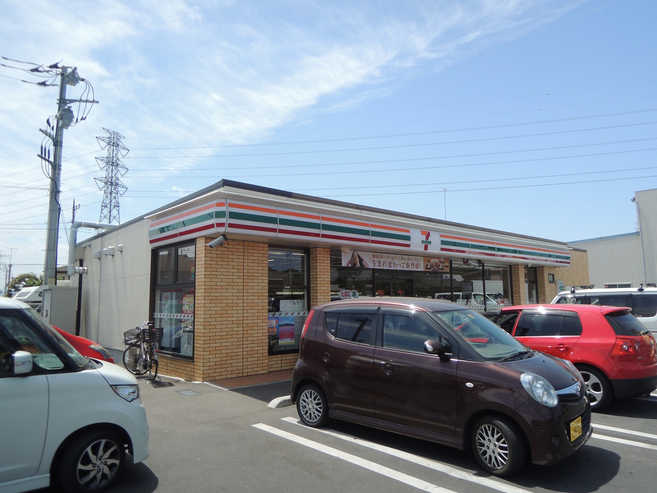 コンビニ　セブンイレブン武蔵村山岸1丁目店（コンビニ）まで318m