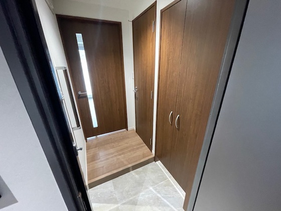 玄関　※別部屋の写真です