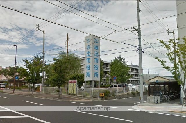 役所　坂出市役所（役所）まで260m