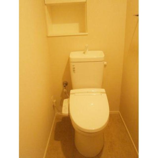 トイレ　※写真は同タイプ住戸です。