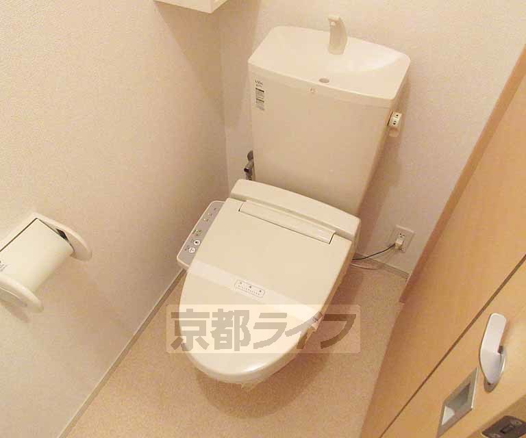 トイレ　ウォシュレットつき！