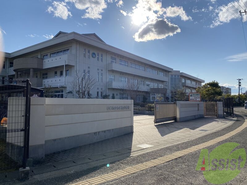 小学校　仙台市立市名坂小学校（小学校）まで710m