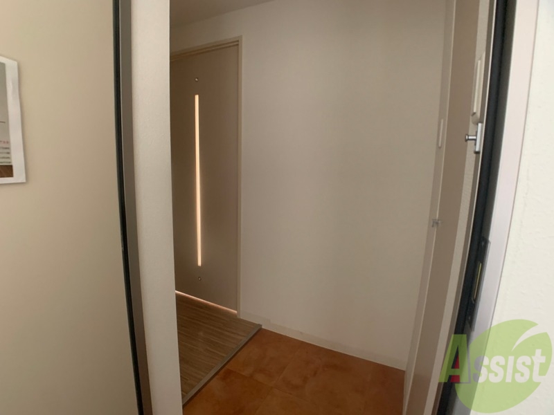 玄関　玄関からの様子を撮影してみました。動線になります。