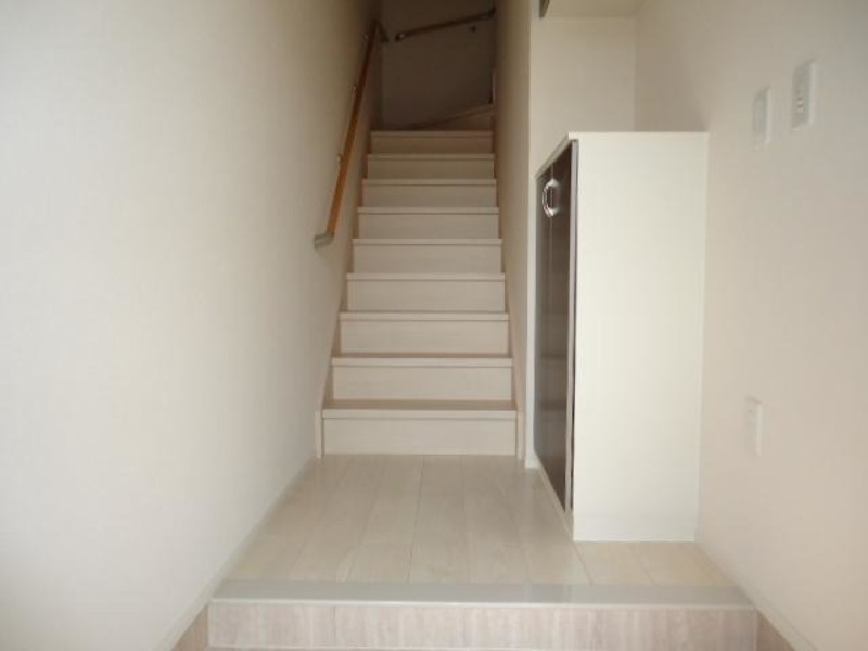 玄関　図面と現状に相違がある場合には現状を優先