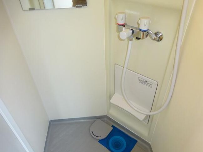 バス・シャワールーム　シャワールーム・トイレセパレートタイプ（同一仕様写真）