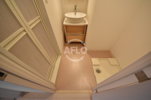 洗面設備　トレヴァンス梅田　脱衣所