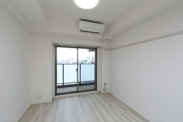 居室・リビング　※写真は同じマンションの違う部屋のものになります。