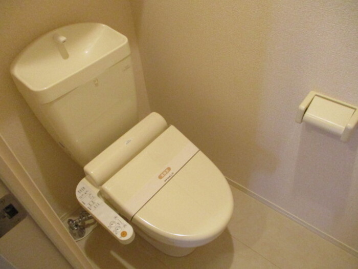 トイレ　南向きのバルコニー☆