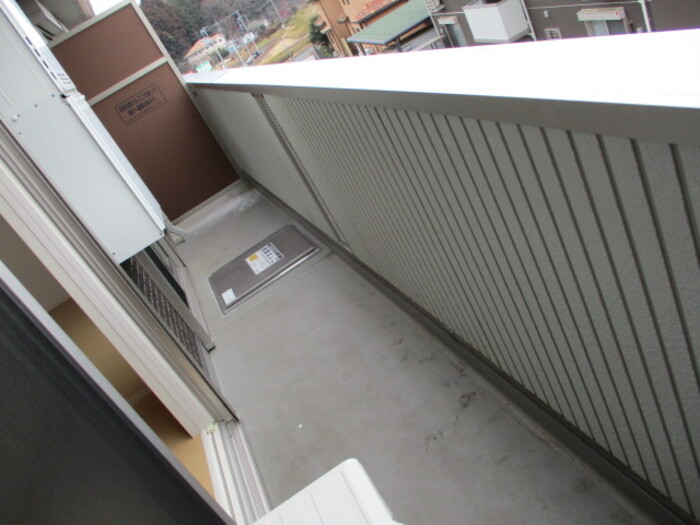 バルコニー　玄関からの景色です♪