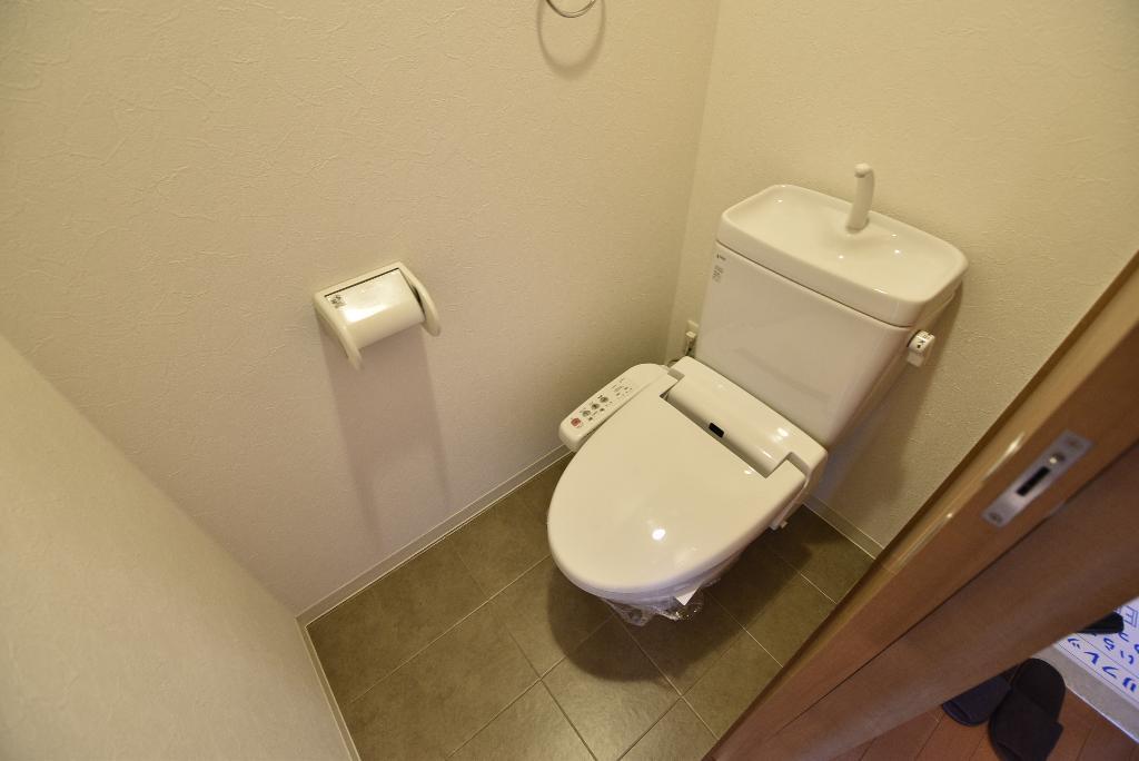 トイレ　シャワー付トイレ
