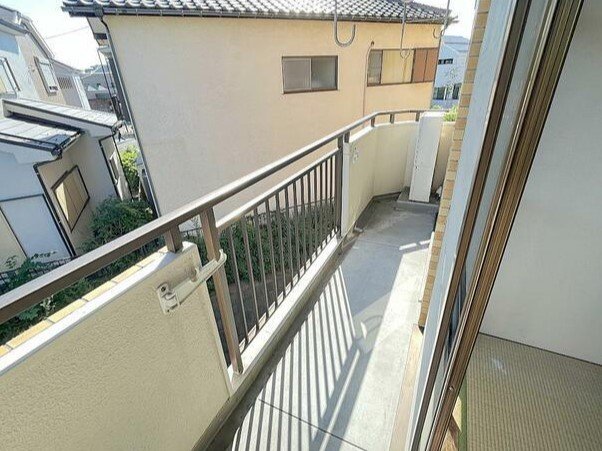 バルコニー　※リフォーム中の為参考写真です