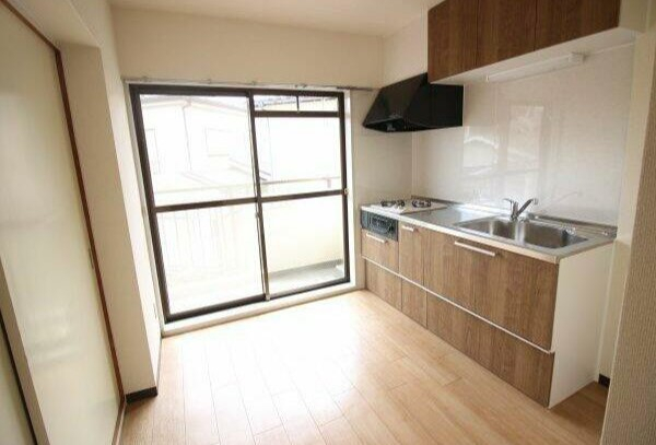 居室・リビング　※リフォーム中の為参考写真です