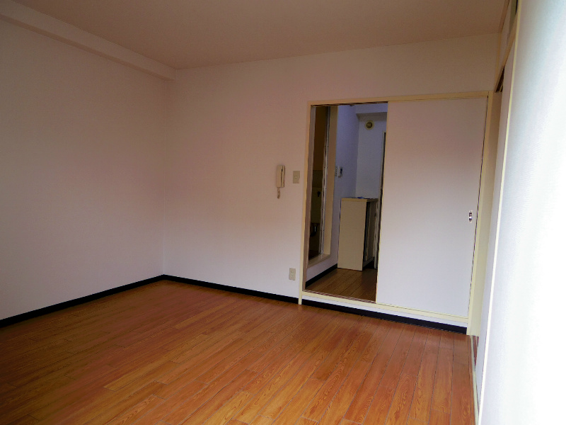 居室・リビング　室内キレイです