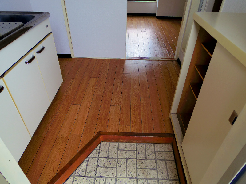 玄関　段差の少ない玄関です