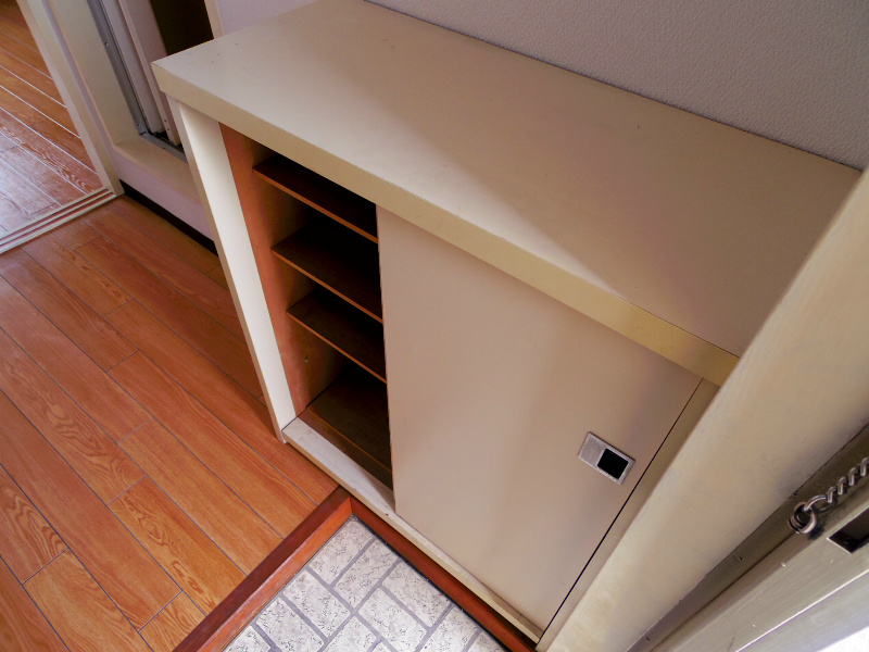 収納　シューズBOX