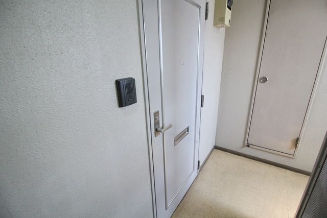 玄関　★お問い合わせはタウンハウジングまで★