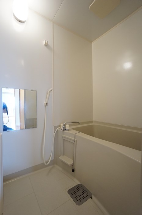 バス・シャワールーム　バス・トイレ別