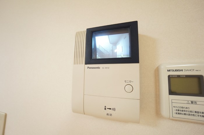 セキュリティ　モニター付きインターホン