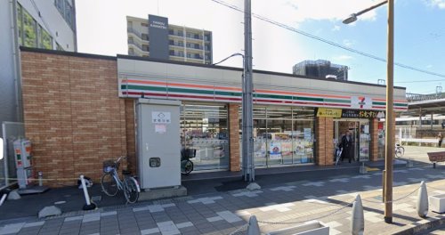 コンビニ　セブンイレブン 東加古川駅北口店（コンビニ）まで586m