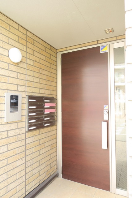 セキュリティ　オートロック付き