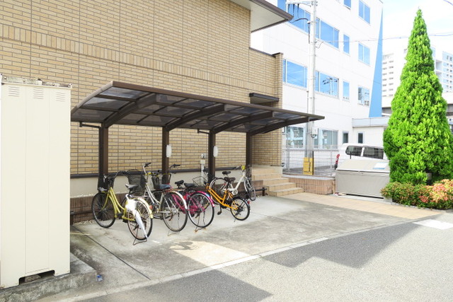 その他共有部分　駐輪場と敷地内ゴミ置場