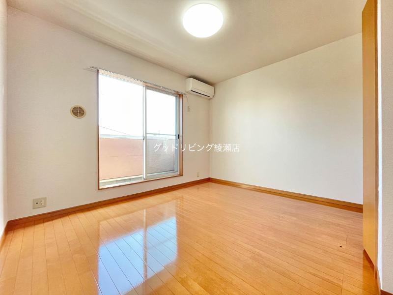 居室・リビング　2024/08/24　301号室