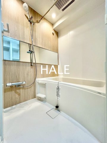 バス・シャワールーム　別号室類似