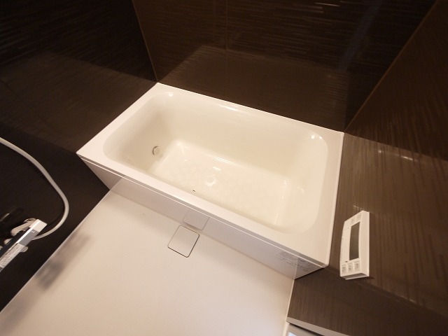 バス・シャワールーム　ゆったり過ごせるお風呂です