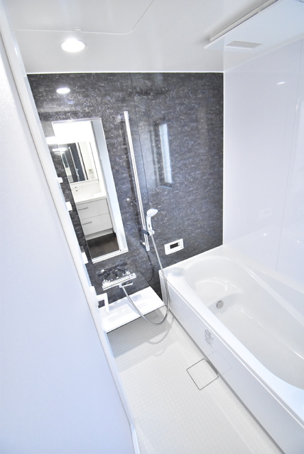 バス・シャワールーム　バス