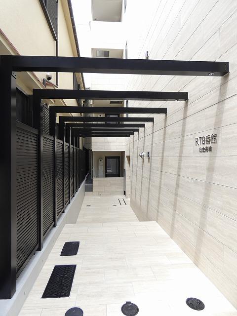 エントランス　エントランス