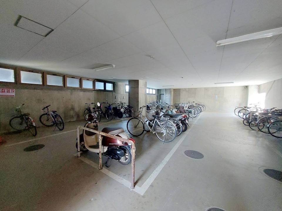 駐車場　駐輪場