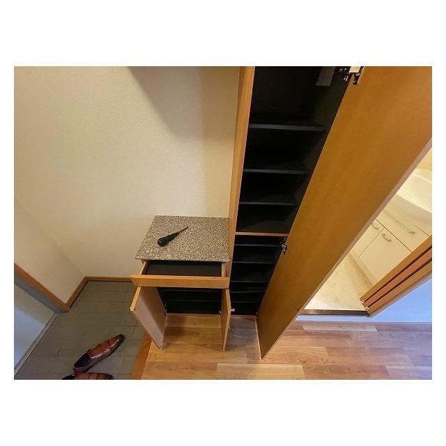 玄関　シューズボックス