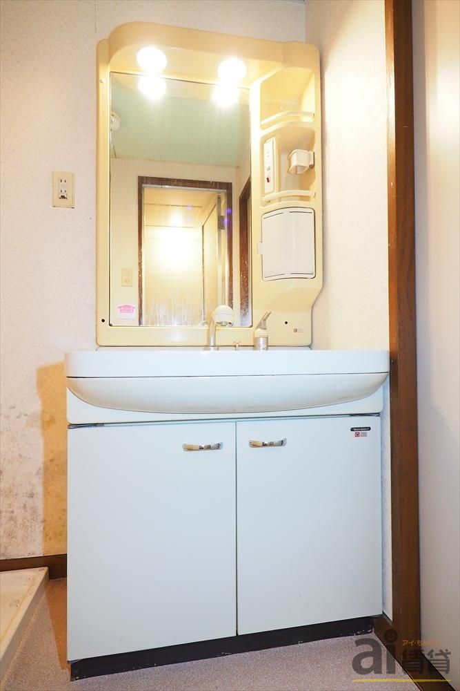 洗面設備　※同仕様写真です