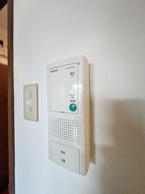 セキュリティ　インターフォンはモニター無しです。。すみません。