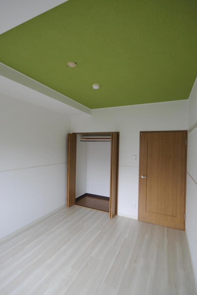 その他　洋室　収納