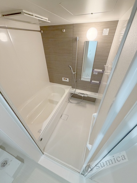 バス・シャワールーム　同施工の参考写真です