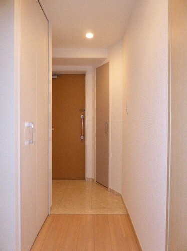 玄関　玄関　※前回募集時2021年11月の写真