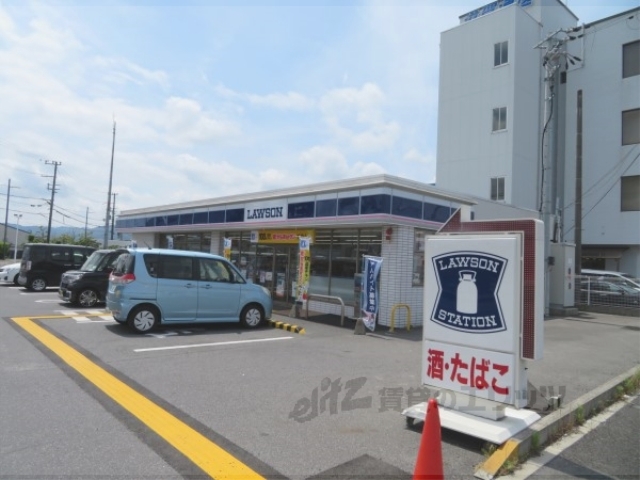 コンビニ　ローソン水口名坂店（コンビニ）まで450m