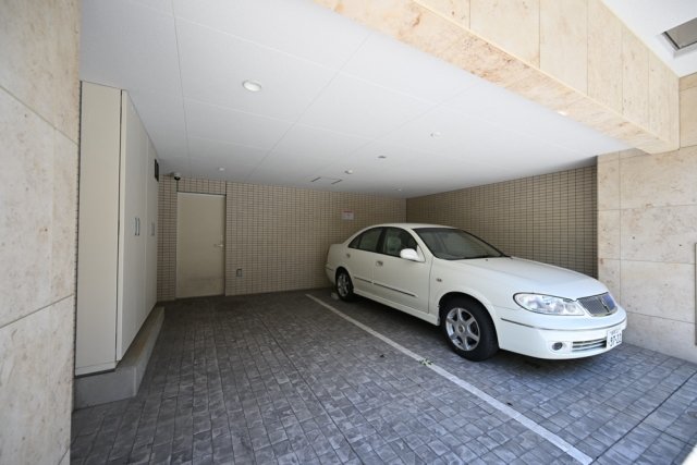 駐車場　駐車場完備です